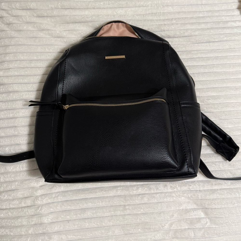 Poppy and Peonies Nomad Backpack (black)